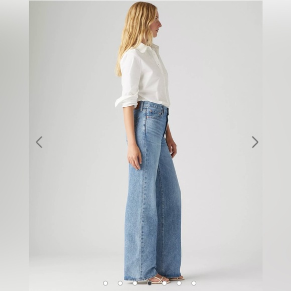 Levi’s Ribcage Wide Leg - size 25, Medium Blue Wash “Not the Same” - Picture 1 of 5